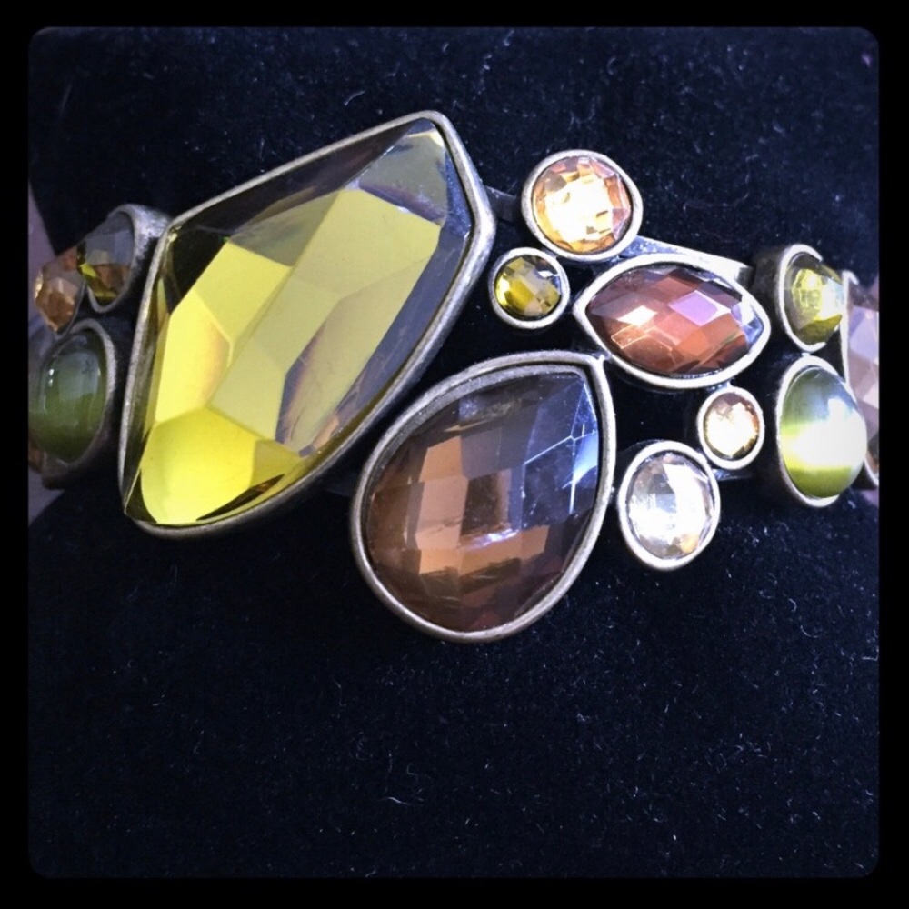Antiqued gold and green bracelet.